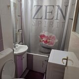 Piata Ramnicu Sarat, Titan, 100 m de Mall Park Lake Plaza